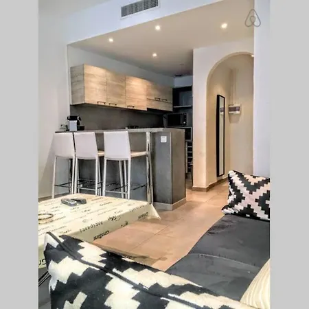 Apartamento C038-elegant A Few Steps From Beaches - Le Suquet *